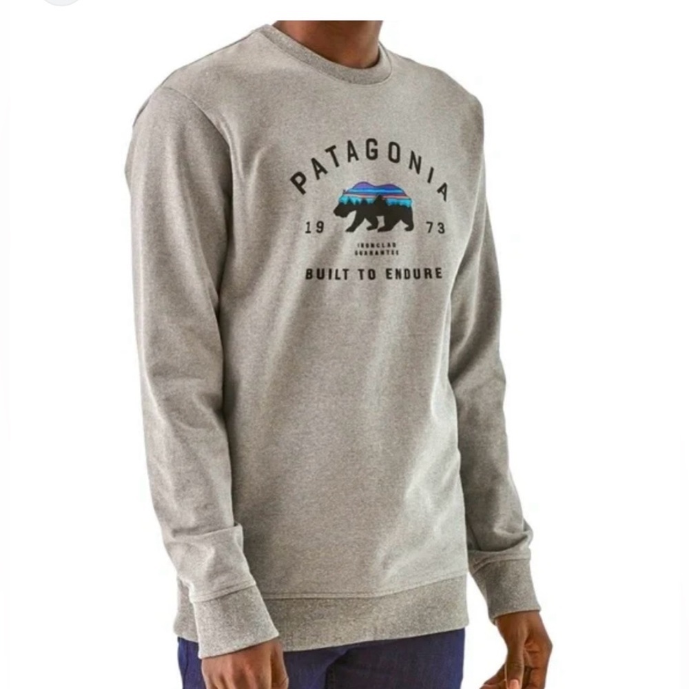 Patagonia
Men’s  Arched Fitz Roy Bear Uprisal Crew Sweatshirt